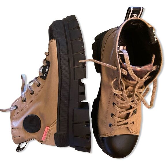 NEW Palladium shoes boots Revolt TX black tan canvas lug sole women’s 10 - Picture 1 of 12